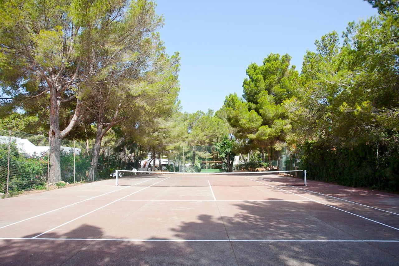 Club Cala Azul Hotel Cala Llenya Kültér fotó