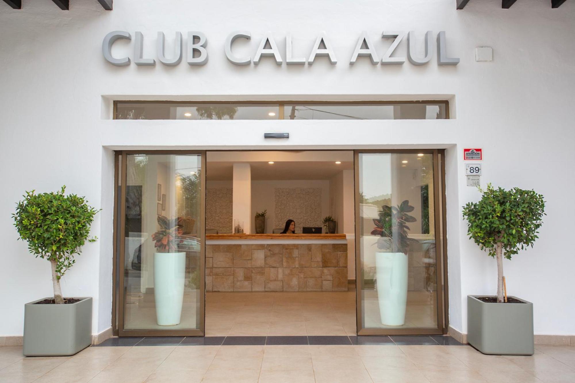 Club Cala Azul Hotel Cala Llenya Kültér fotó